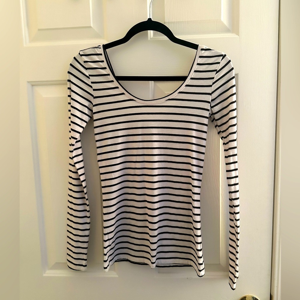 Nollie black and white striped long sleeve top